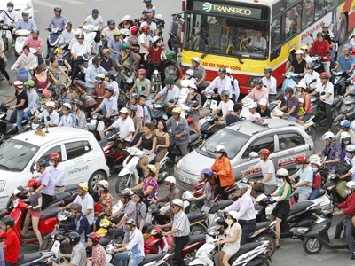 Hơn 4,5 triệu xe máy tại Hà Nội sẽ phải đóng phí đường bộ. Ảnh: Ngọc Châu