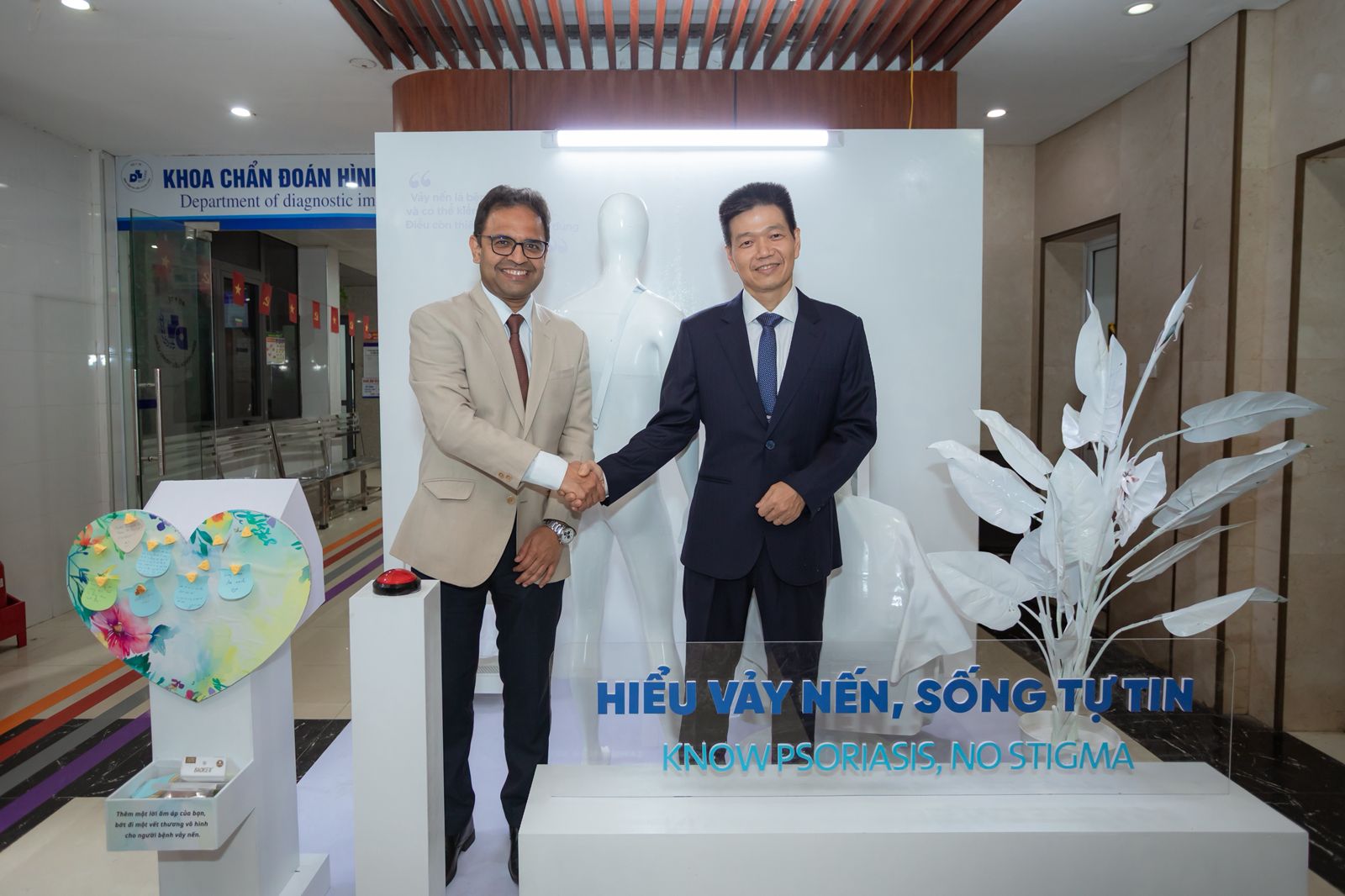 J&J tăng cường hợp tác với bệnh viện da liễu, nâng cao chất lượng điều trị bệnh vảy nến